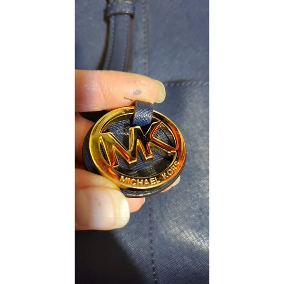 Michael Kors purse - Picture 8 of 12